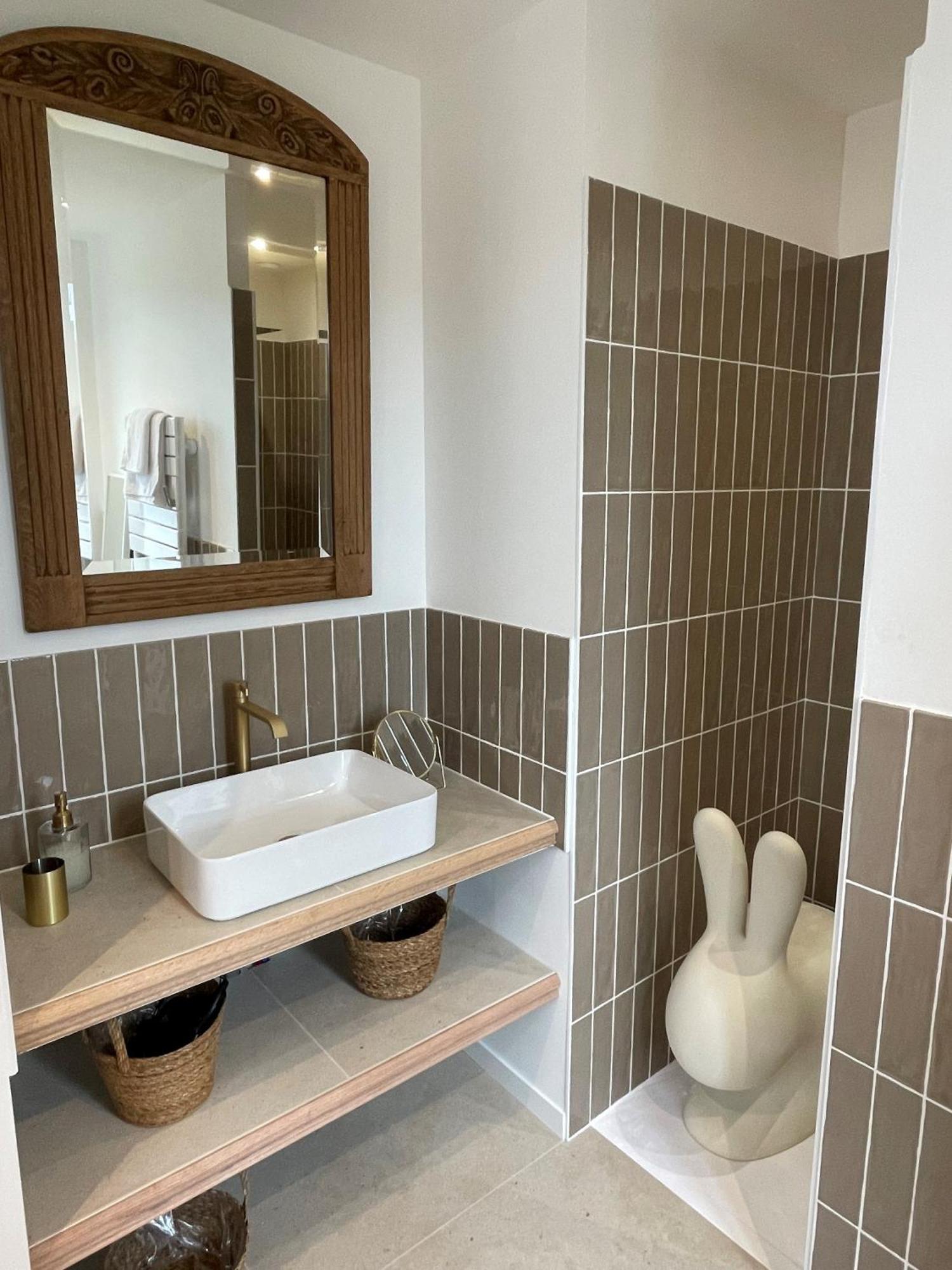 La Petite Maison De Giverny - Gite De Charme 5 Etoiles Au Coeur Du Village - 3 Chambres Luaran gambar