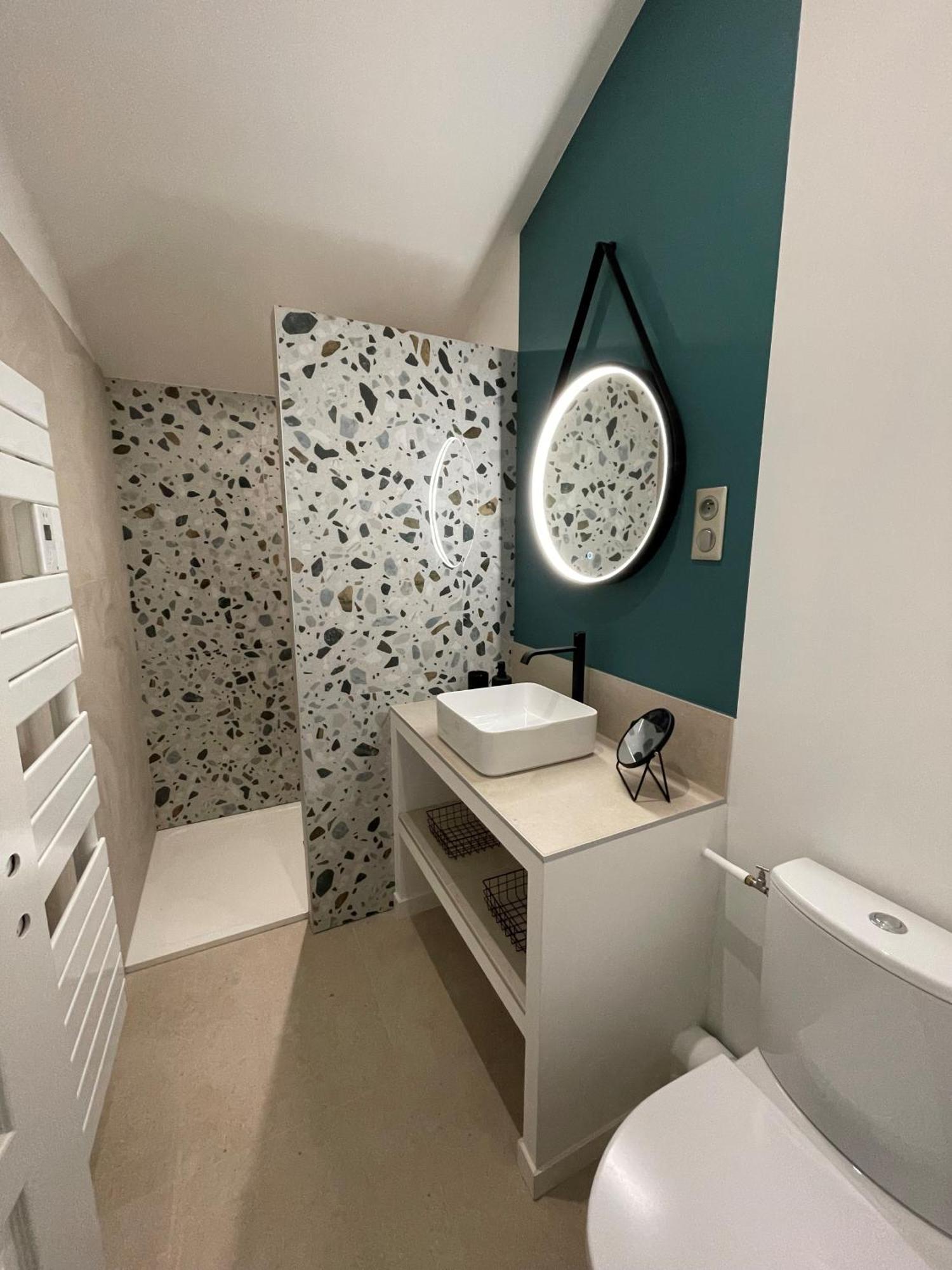 La Petite Maison De Giverny - Gite De Charme 5 Etoiles Au Coeur Du Village - 3 Chambres Luaran gambar