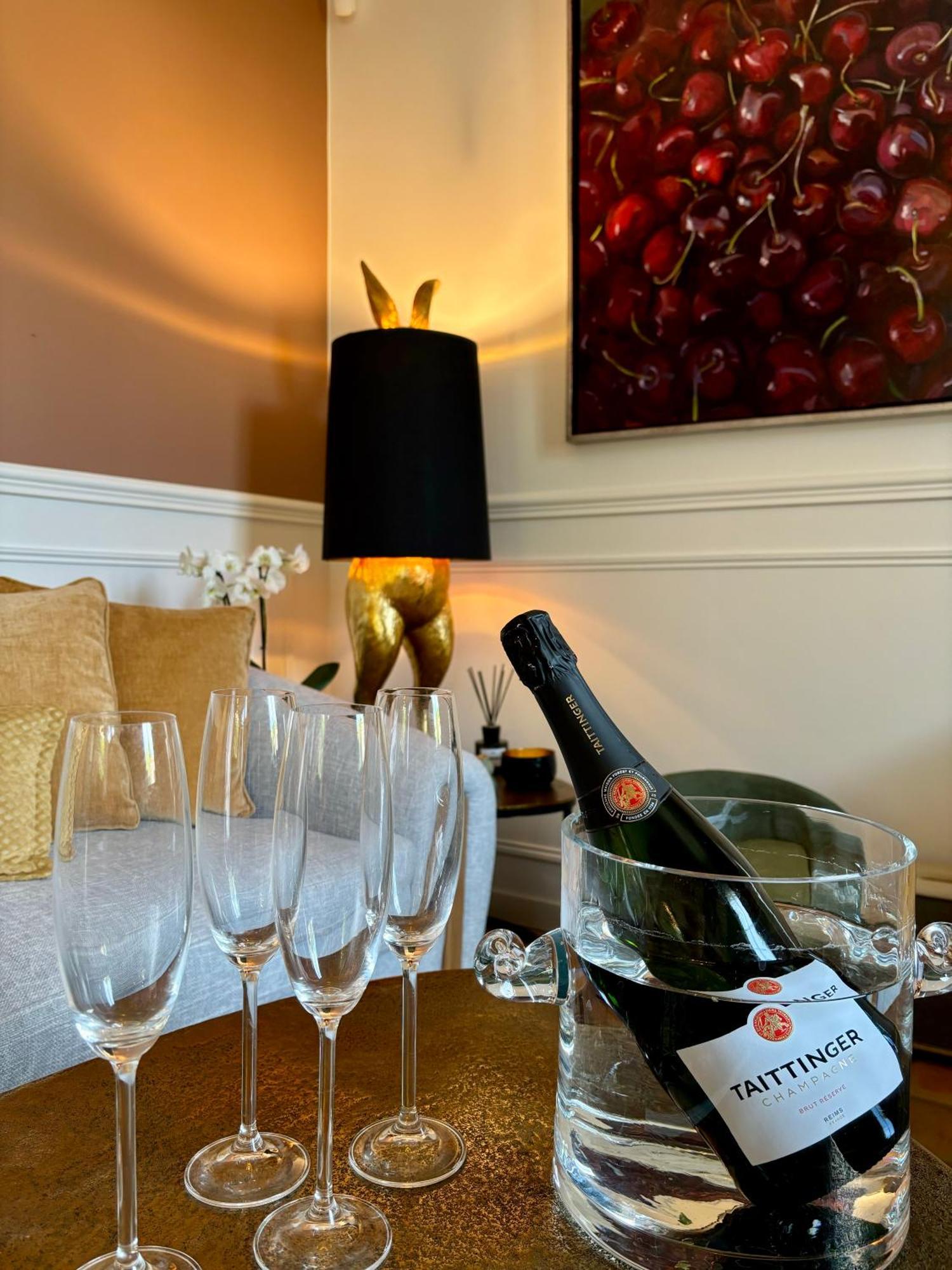 La Petite Maison De Giverny - Gite De Charme 5 Etoiles Au Coeur Du Village - 3 Chambres Luaran gambar
