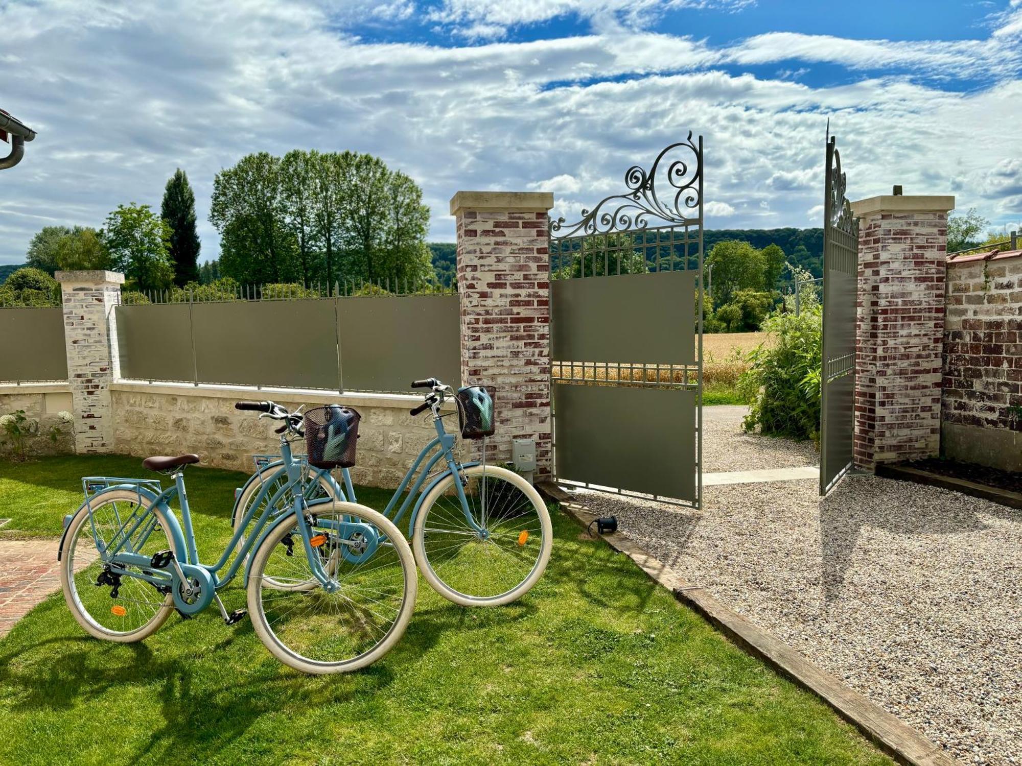 La Petite Maison De Giverny - Gite De Charme 5 Etoiles Au Coeur Du Village - 3 Chambres Luaran gambar
